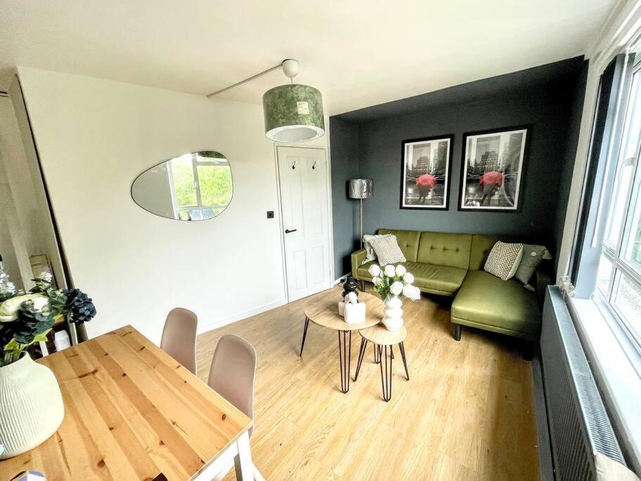 Stylish 2 Bedroom Flat In Angel Location * Londres